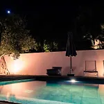 Zoela Corfu - 2 Seperate With Full Privacy بيت للعطل Gastouri (Corfu)