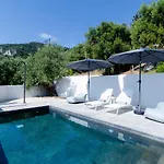 Дом отдыха Zoela Corfu - 2 Seperate With Full Privacy