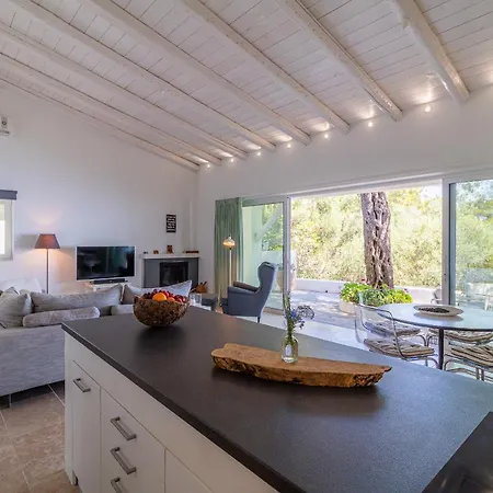 Zoela Corfu - 2 Seperate With Full Privacy Holiday home