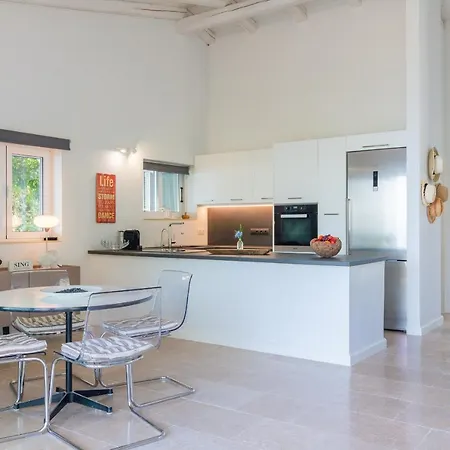 Zoela Corfu - 2 Seperate With Full Privacy *