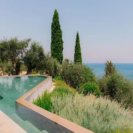 Zoela Corfu - 2 Seperate With Full Privacy
