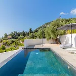 Zoela Corfu - 2 Seperate With Full Privacy Hébergement de vacances *