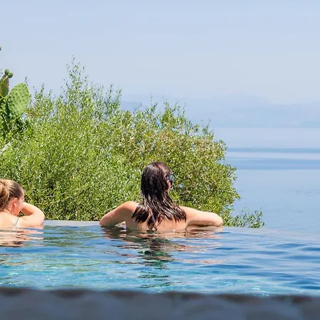 Zoela Corfu - 2 Seperate With Full Privacy Дом отдыха