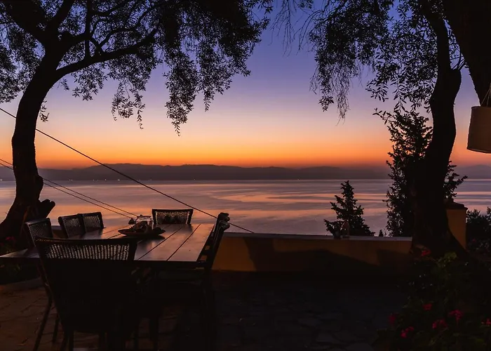 Zoela Corfu - 2 Seperate With Full Privacy